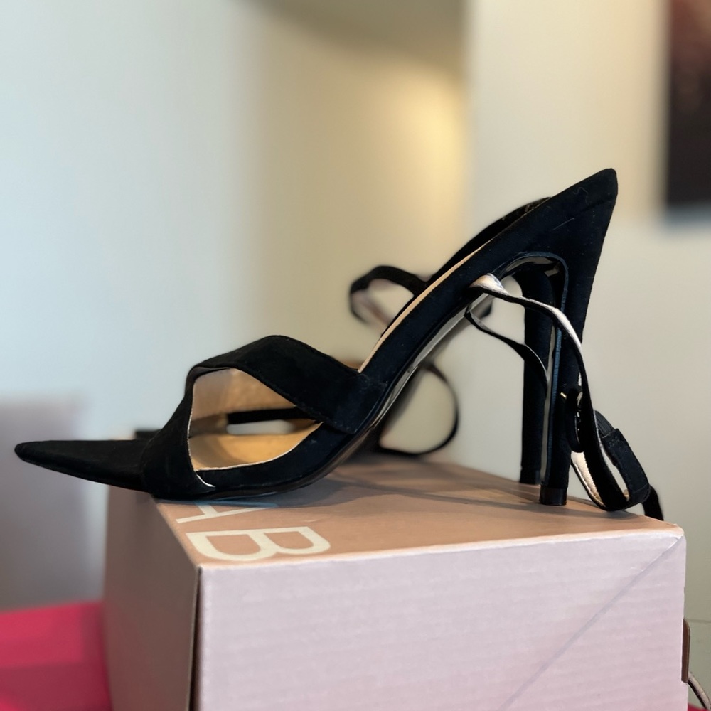 Velvet kitten heels